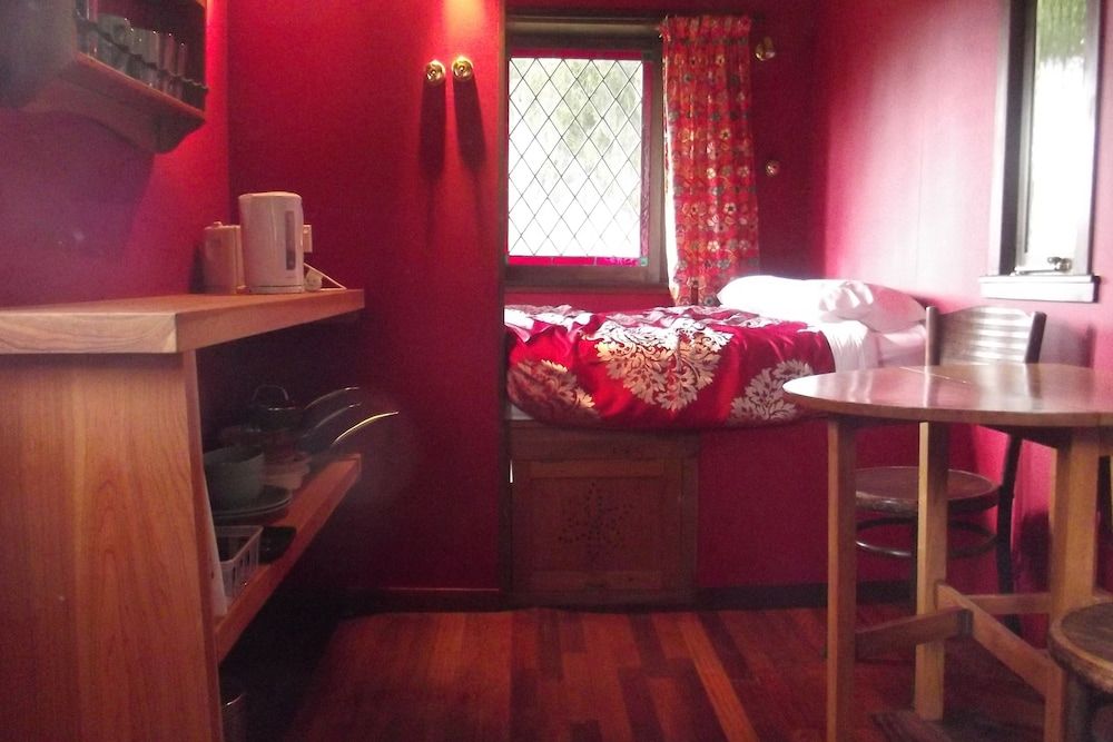 Greytown Campground Comfort Cabin, 1 Queen Bed 3