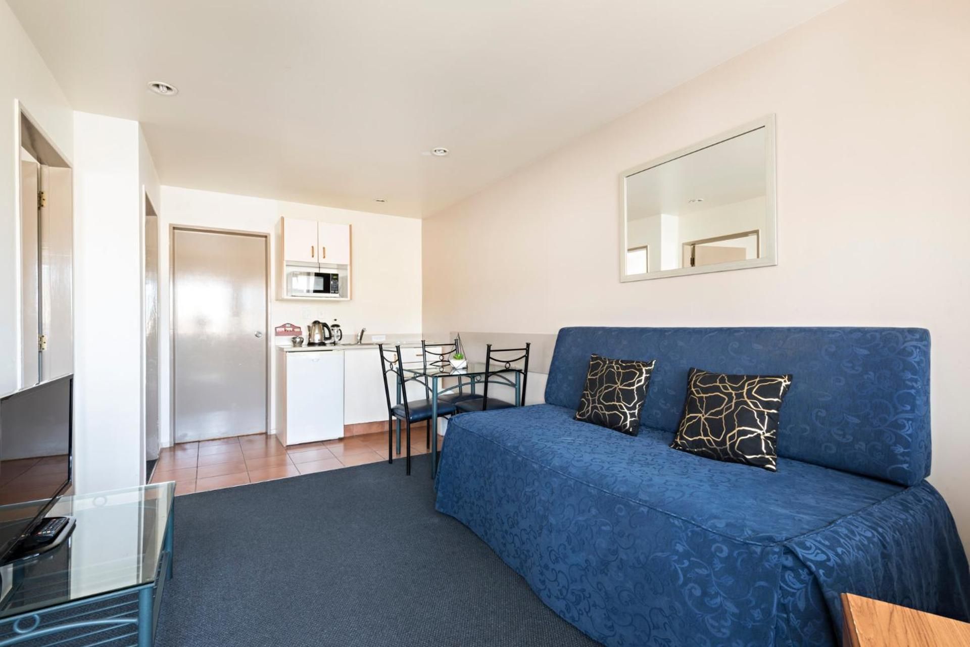 2 Bedroom Suite