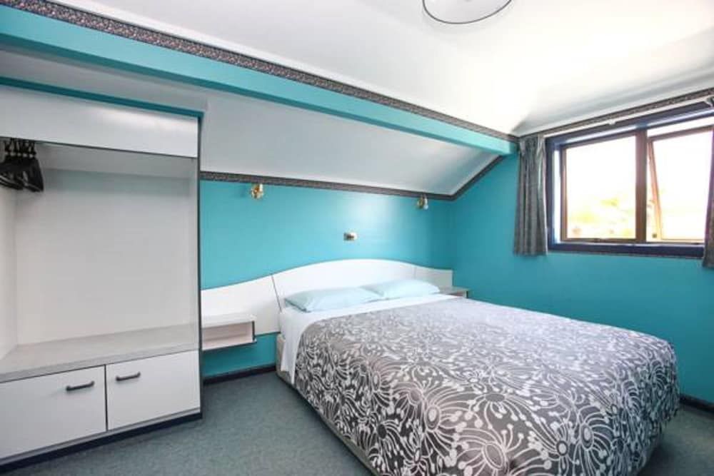 undefined Pure Motel 2