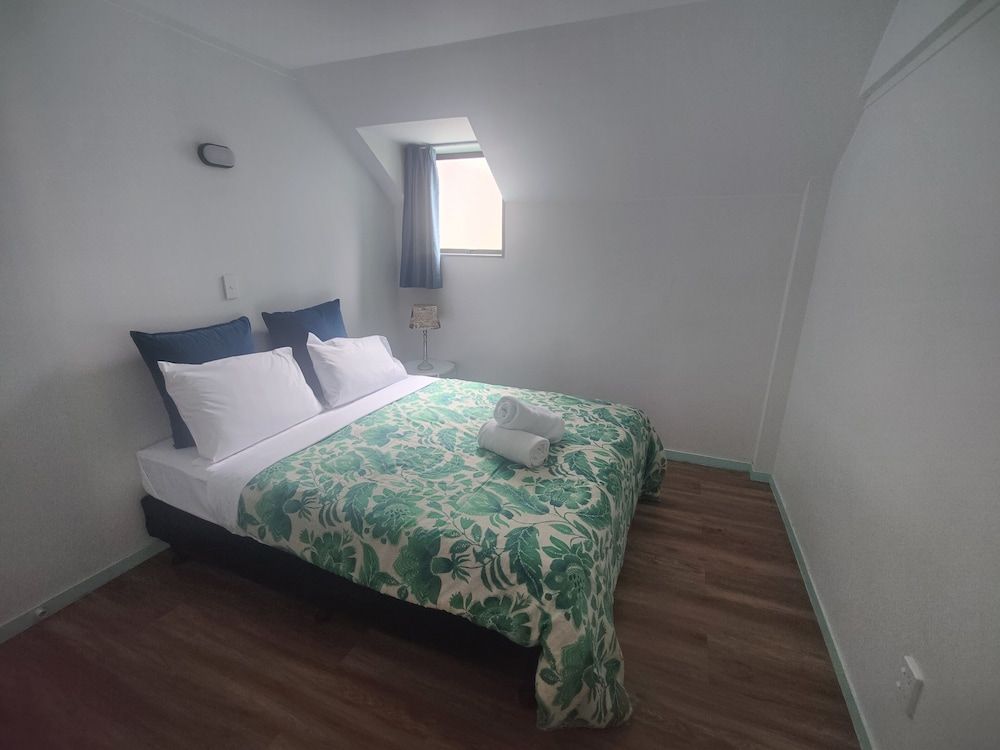 undefined Pure Motel 8