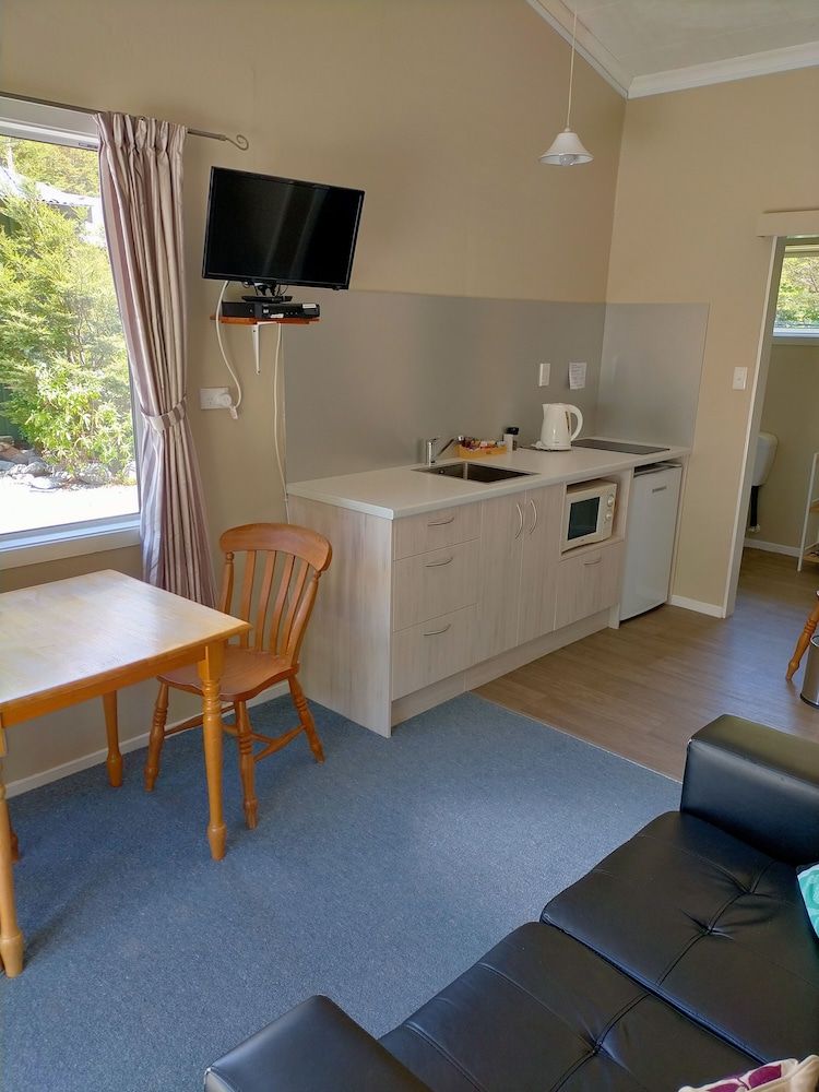 Medium Family Cabin