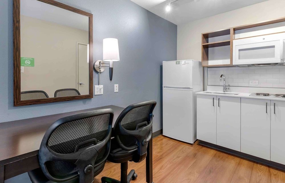 Extended Stay America Suites San Francisco San Mateo SFO Studio 5
