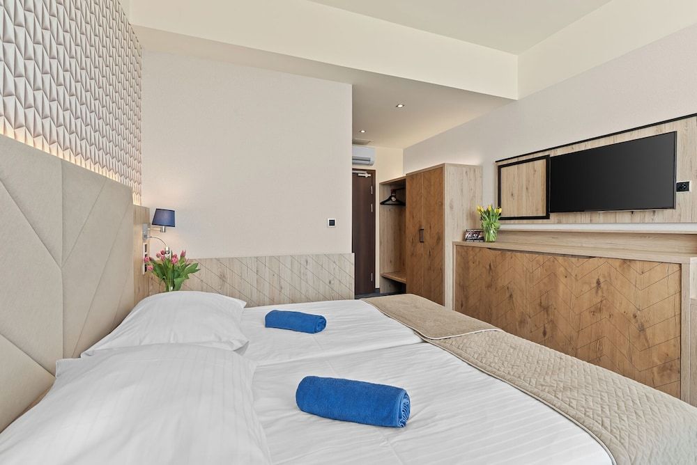 Panoramic Twin Room