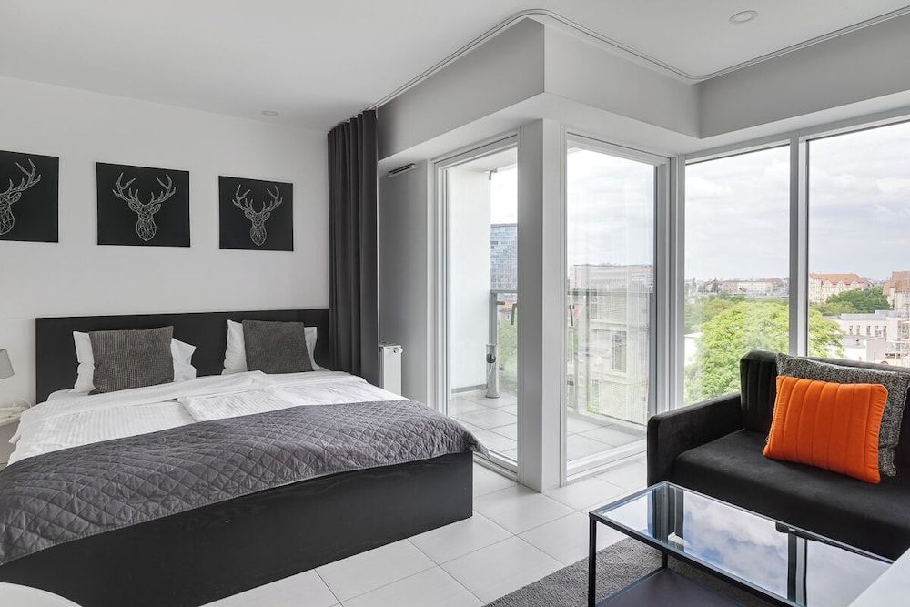 Poznań Apartments Towarowa Family Studio Suite, 1 Queen Bed with Sofa bed 6