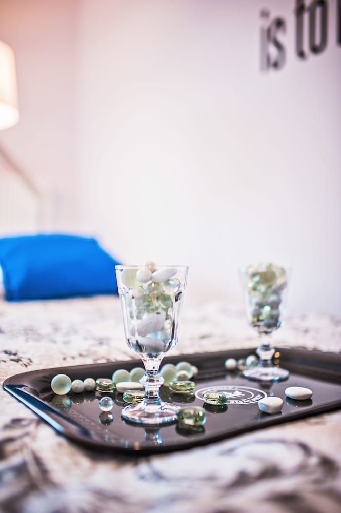 Apartment (Homely)