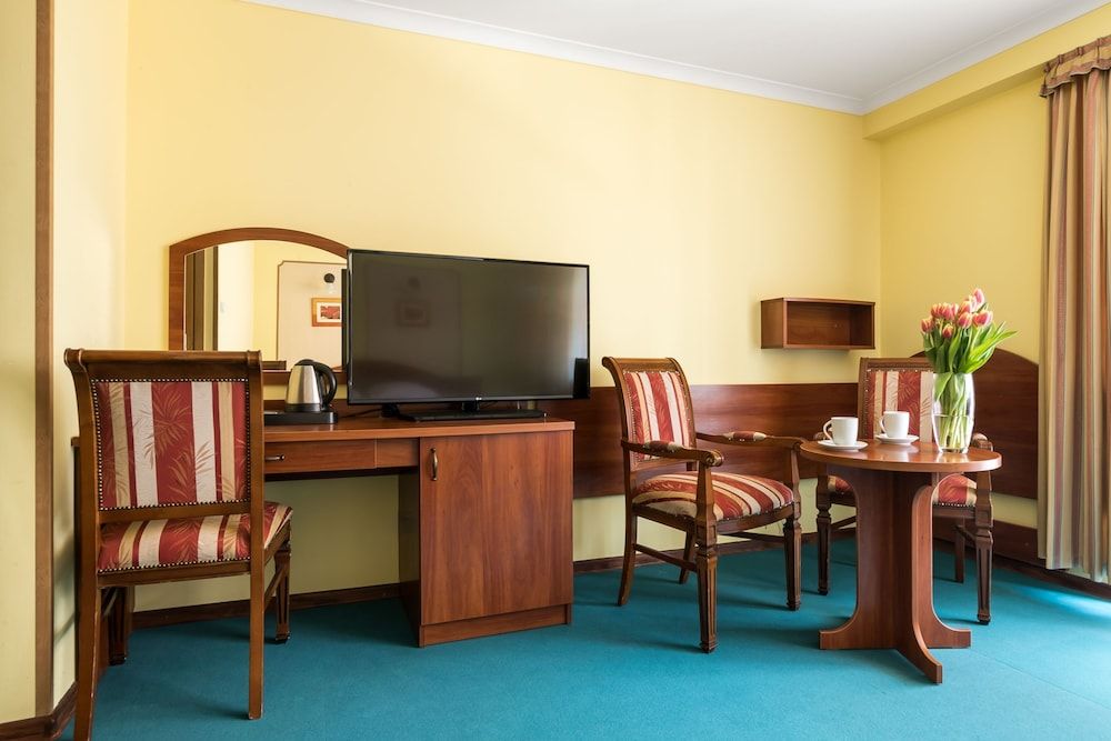 Hotel Wersal Standard Double or Twin Room 7