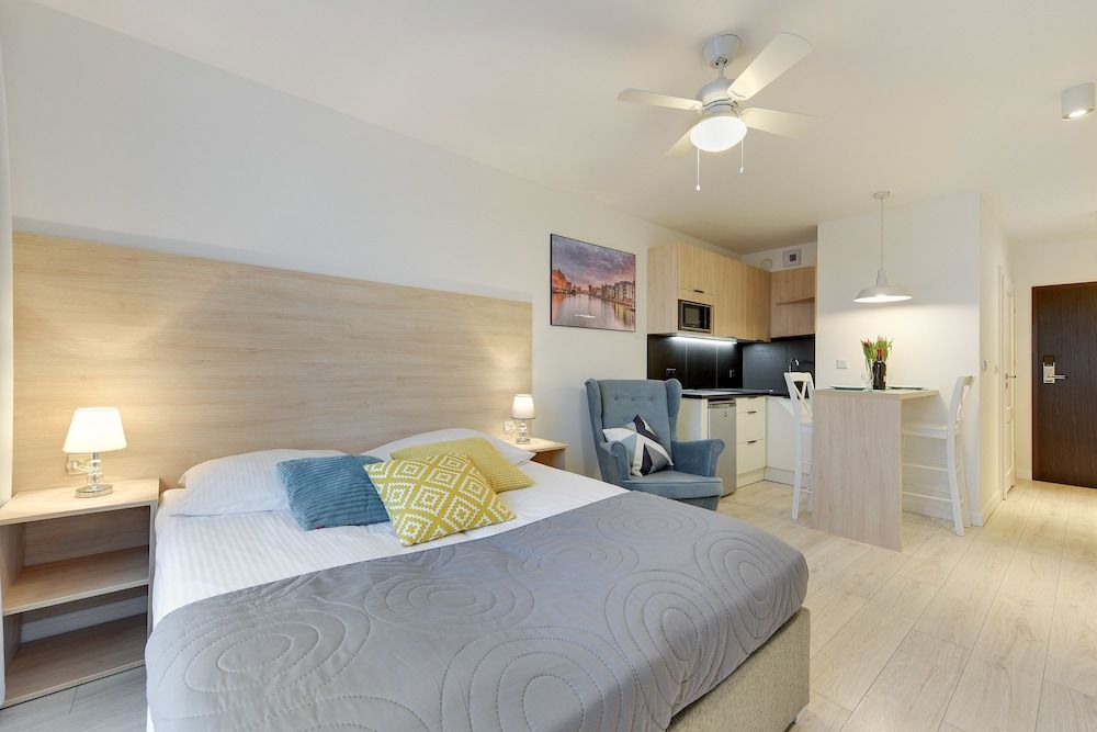 Chrobry Apartamenty Gdańsk Grodzka 10 Studio Suite, 1 Double Bed, Kitchenette, River View 6