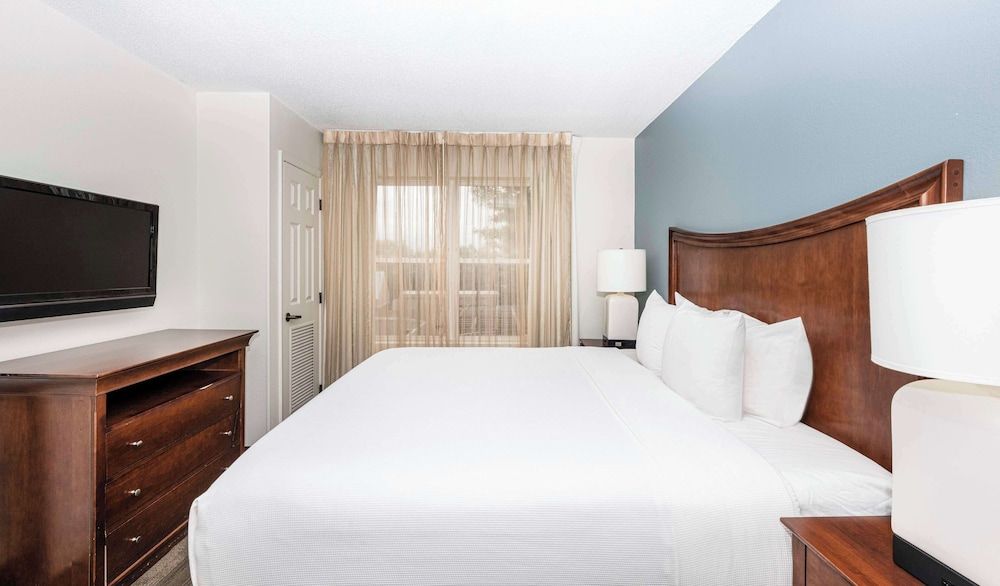 One Bedroom King Suite