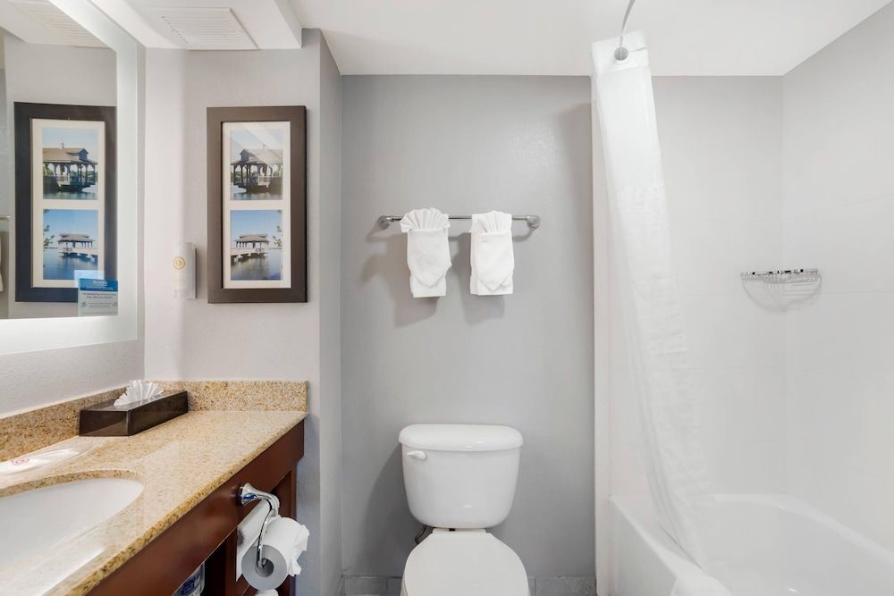Suite, Non Smoking (2 King Beds)