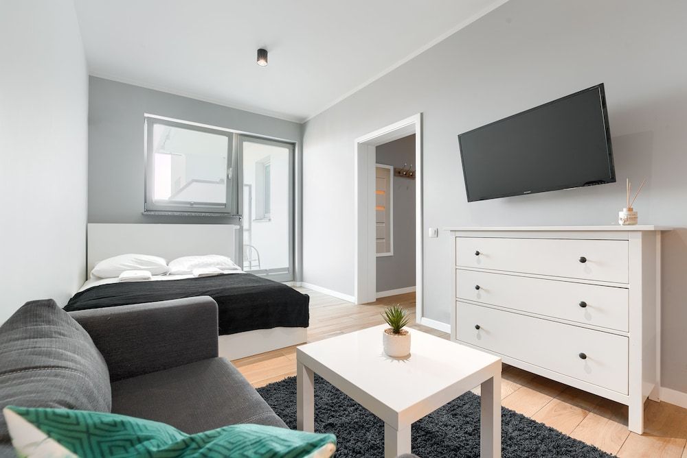 Studio (2 Raginisa 19 street)