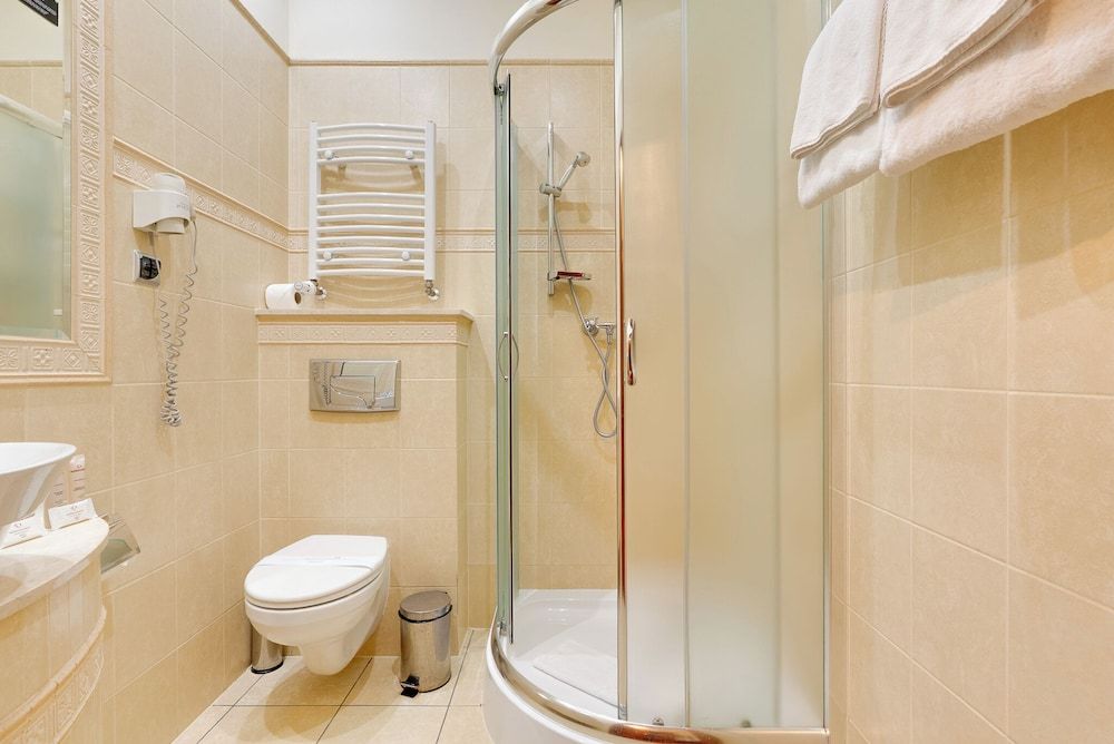 Hotel Diament Arsenal Palace Katowice/Chorzów Standard Double Room 6