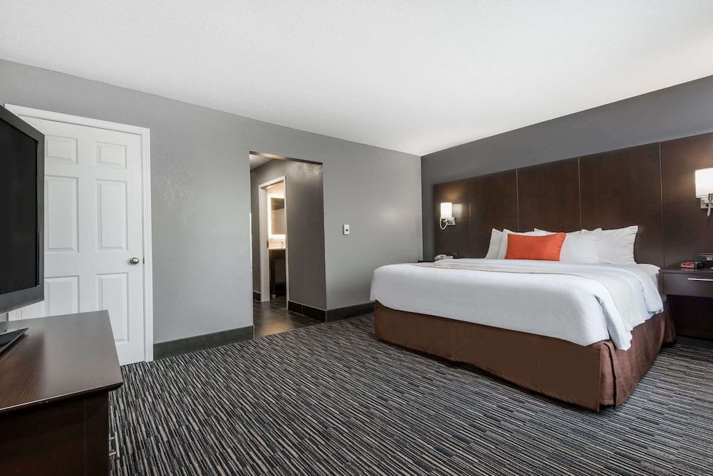 Hawthorn Extended Stay by Wyndham Columbus West