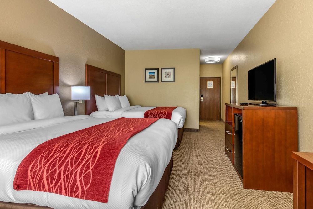 Standard Room, 2 Queen Beds, Non Smoking