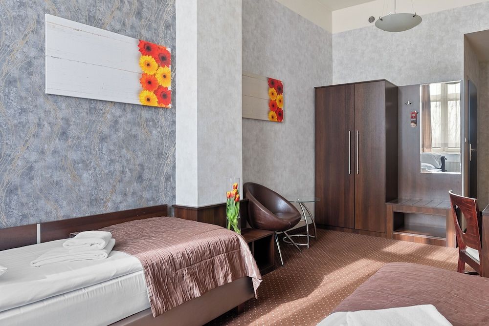 Hotel Diament Economy Gliwice Twin Room 4