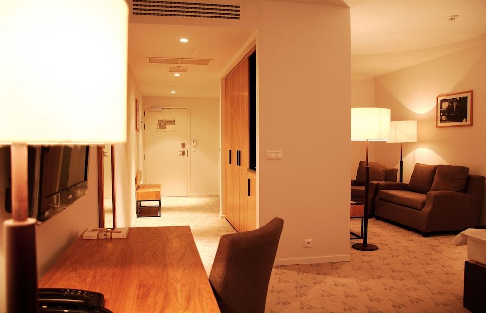 Premium Suite