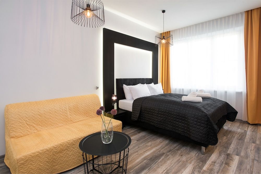 Leo Apartments Old Town Superior Double Room, 1 Double Bed with Sofa bed, Private Bathroom 8