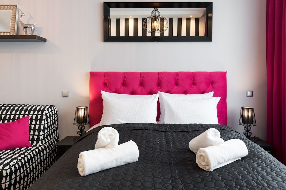 Leo Apartments Old Town Superior Double Room, 1 Double Bed with Sofa bed, Private Bathroom