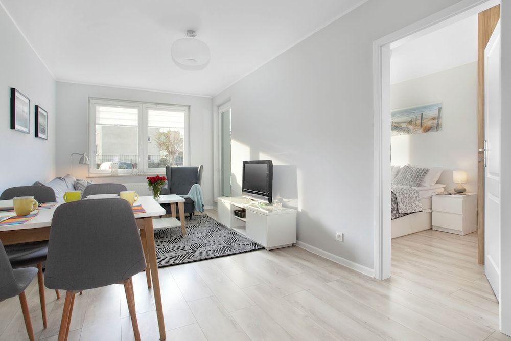 undefined Elite Apartments Marine Suite 2