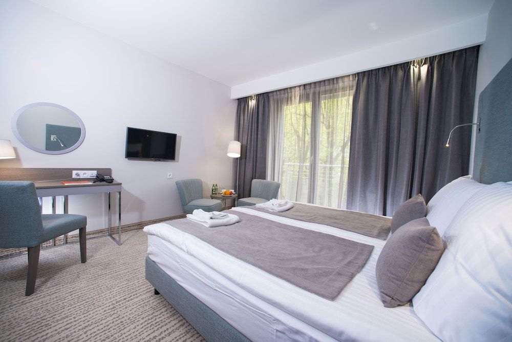 SeaPark Hotel Wellness & Spa Deluxe Single Room