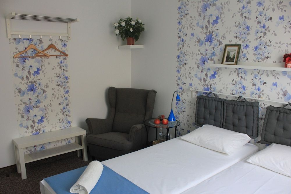 Double or Twin Room, Shared Bathroom