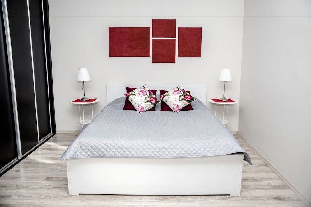Comfort Apartment, 1 Queen Bed with Sofa bed, Non Smoking