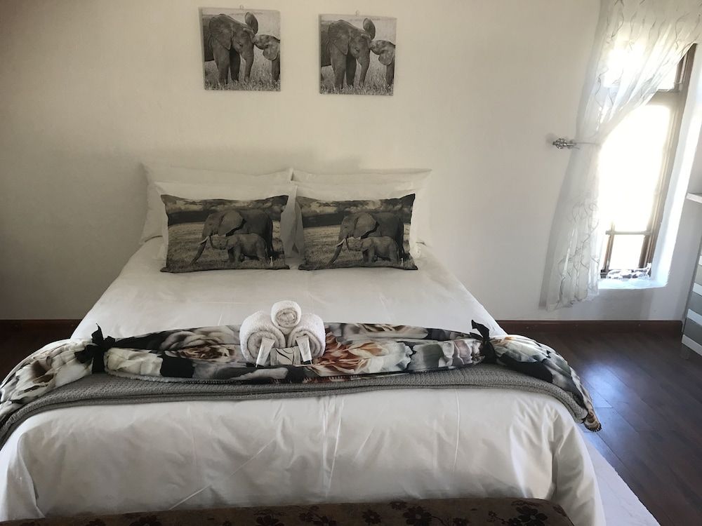 Farm Stays, Here you Will be Able to Relax and Enjoy the Beauty of Nature Deluxe Cottage, 1 Queen Bed, Ensuite, Ground Floor 4