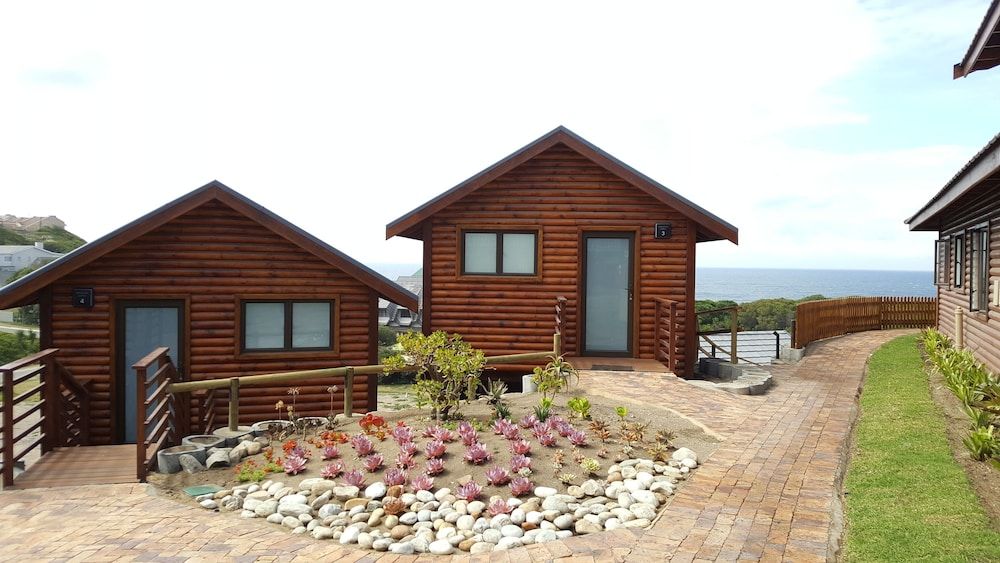 undefined Brenton On Sea Cottages 5