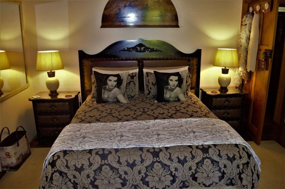 79 On Ridge BNB Luxury Suite, 1 Bedroom 9