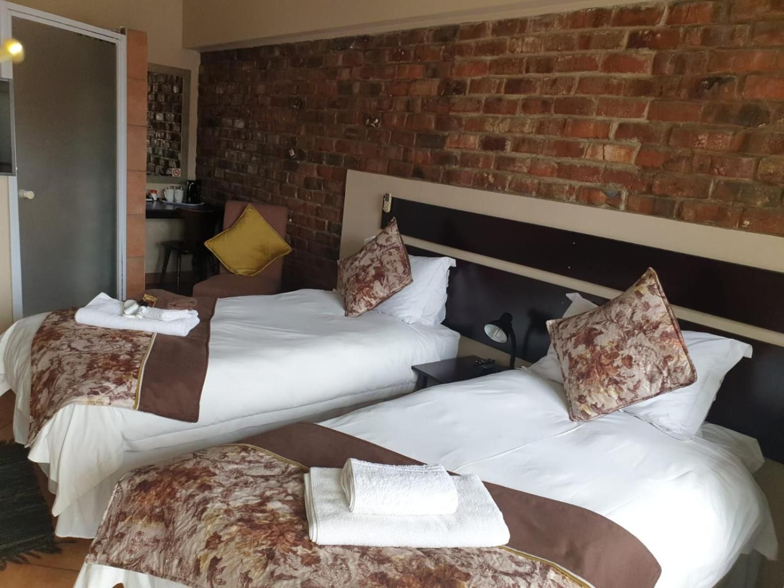 Luxury Twin Room