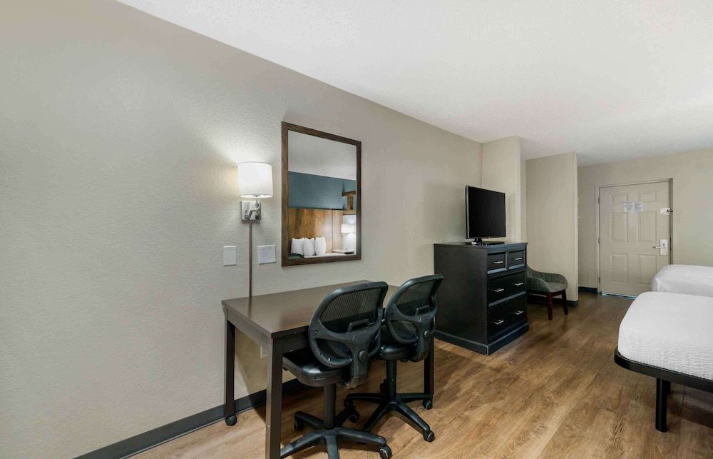 undefined Extended Stay America Suites Miami Airport Doral 9