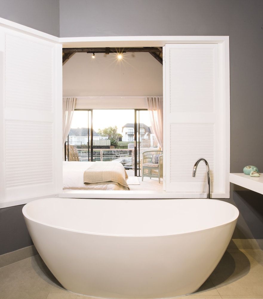 Canal Guest House Luxury Twin Guest Suite 3