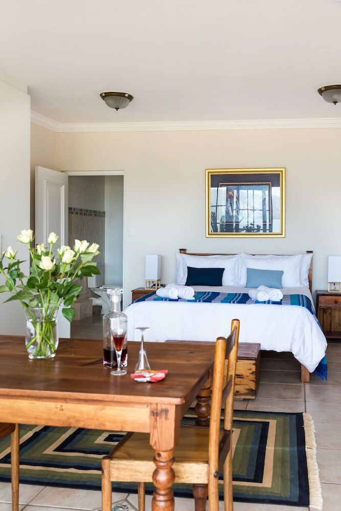 undefined Moncrieff Manor 7