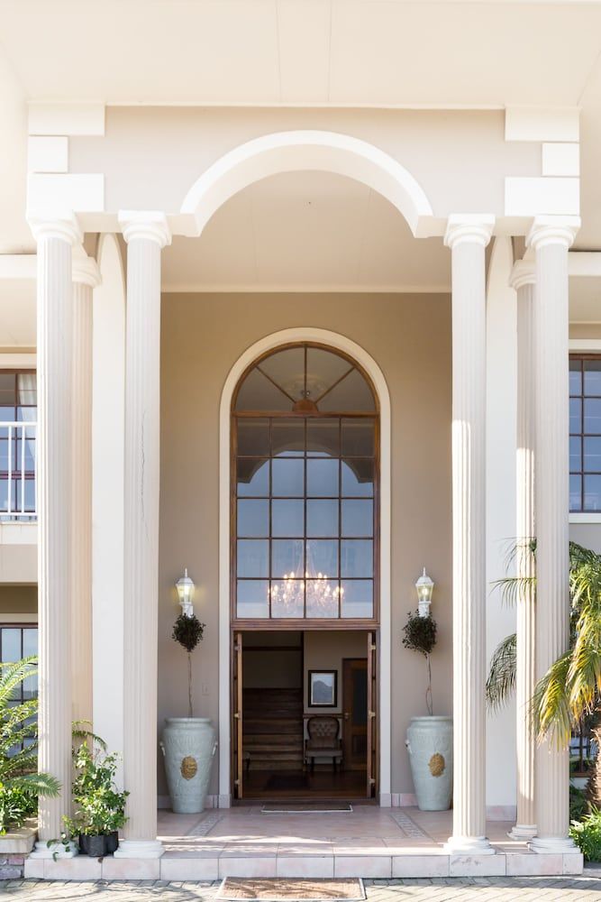 undefined Moncrieff Manor 4