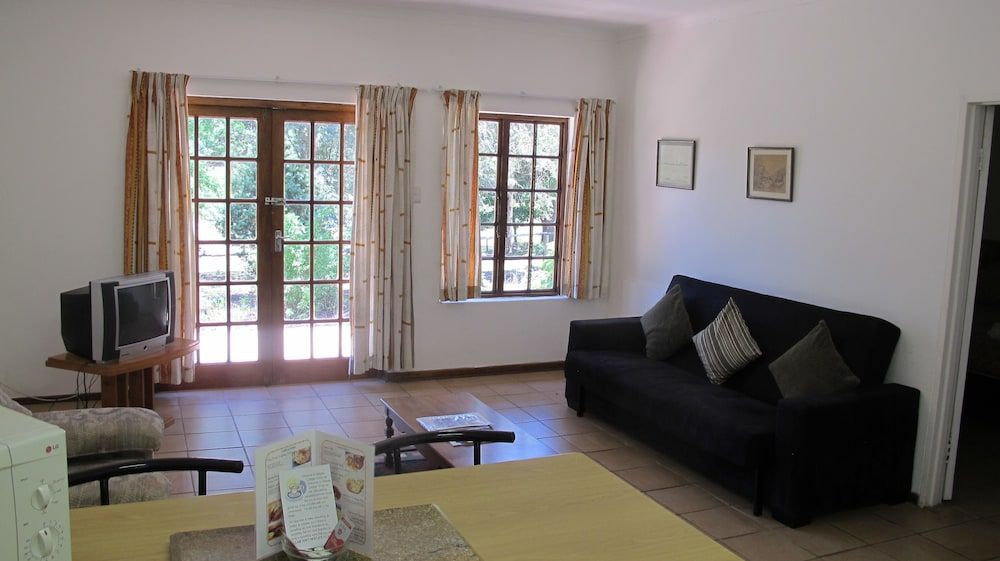 Millgate Cottage Self-Catering Cottage 1 3