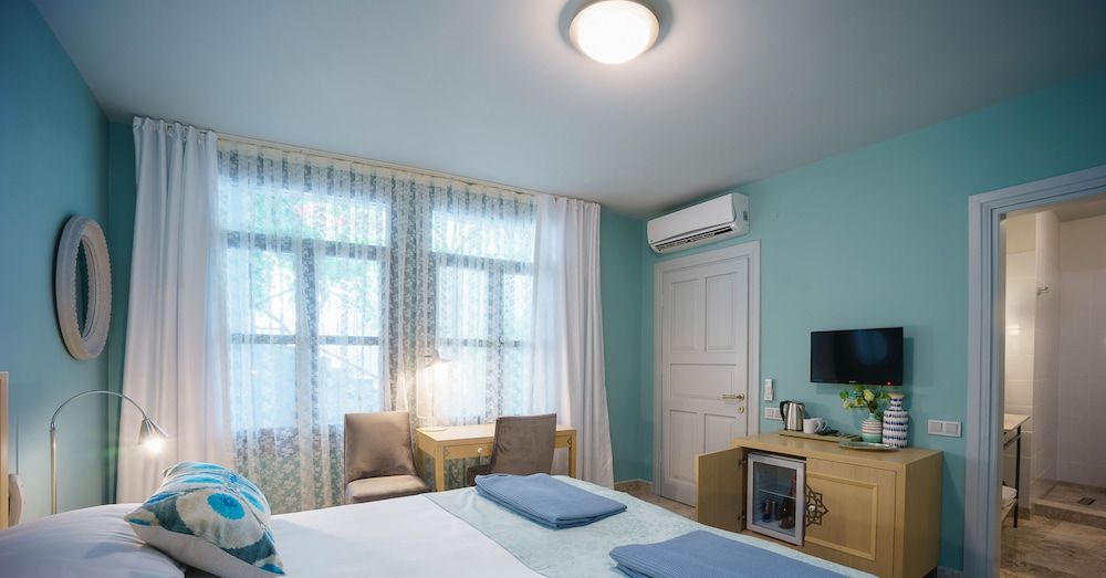 Delight Deluxe Hotel Standard Double Room 9