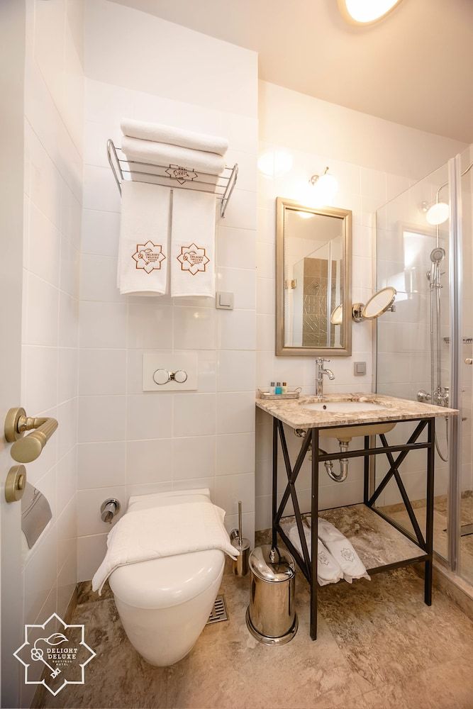 Delight Deluxe Hotel Standard Double Room 49