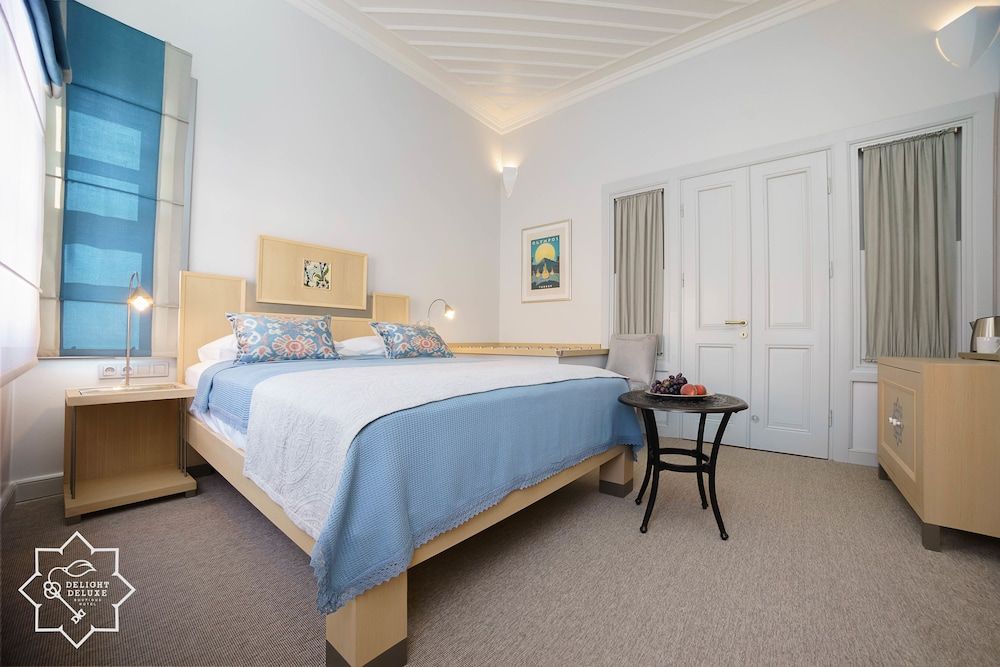 Delight Deluxe Hotel Standard Double Room 14