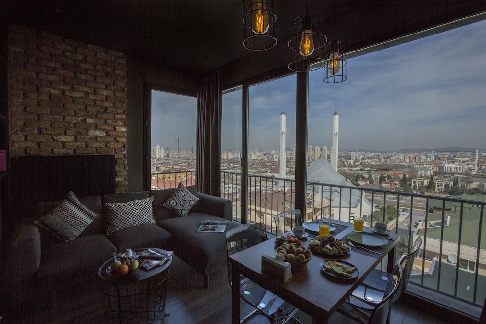 undefined Cityloft 161 3