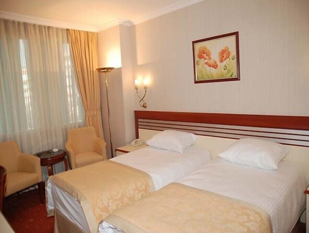undefined Akar International Hotel 3