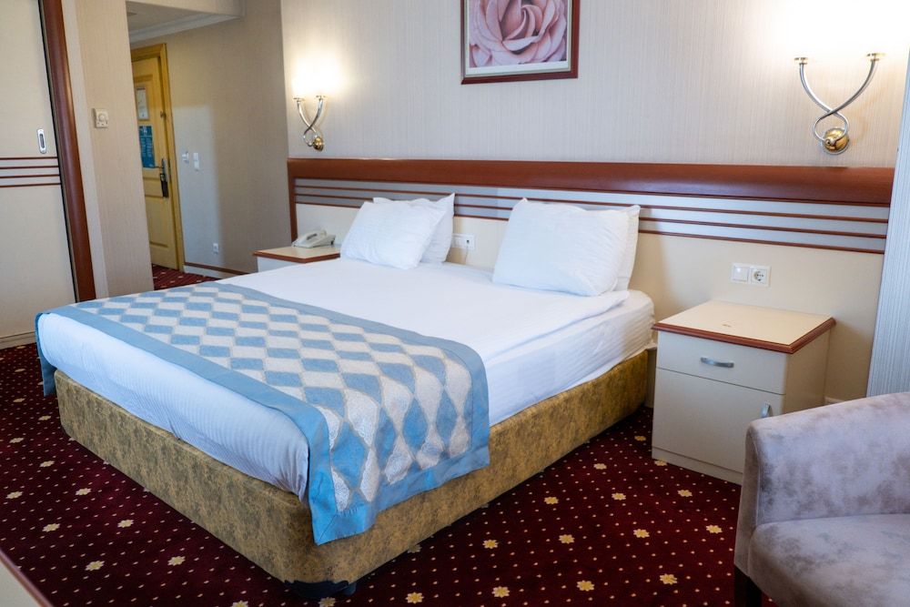 undefined Akar International Hotel 5