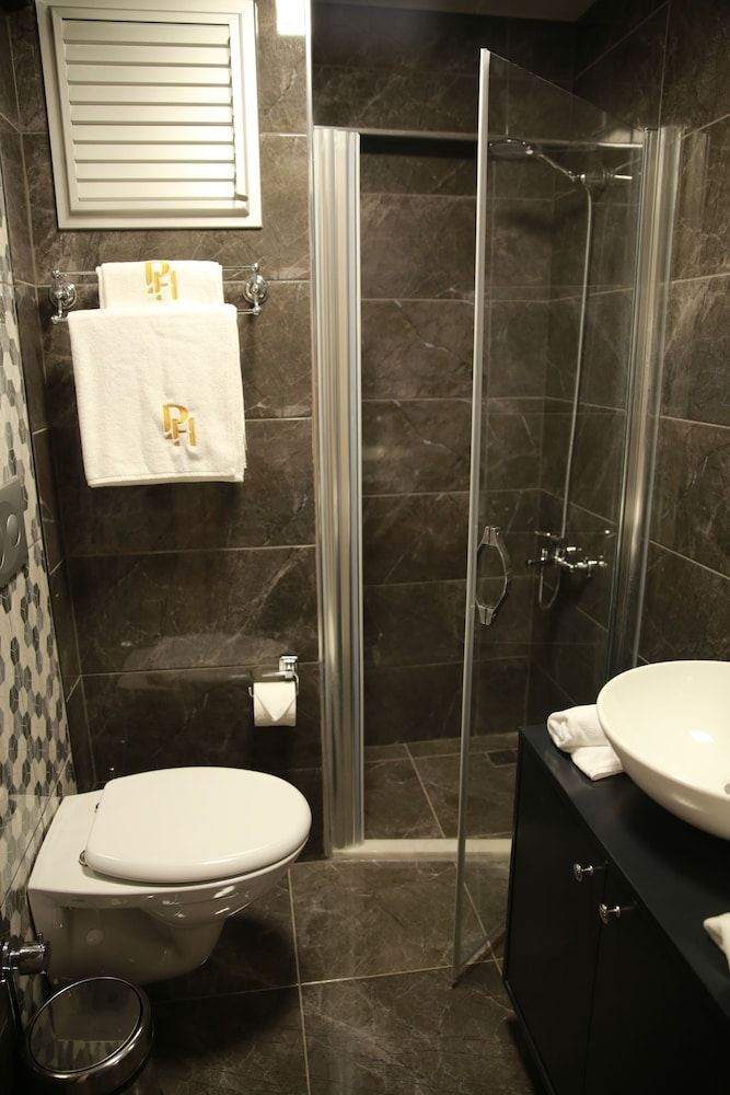 undefined Pelican House Hotel 9