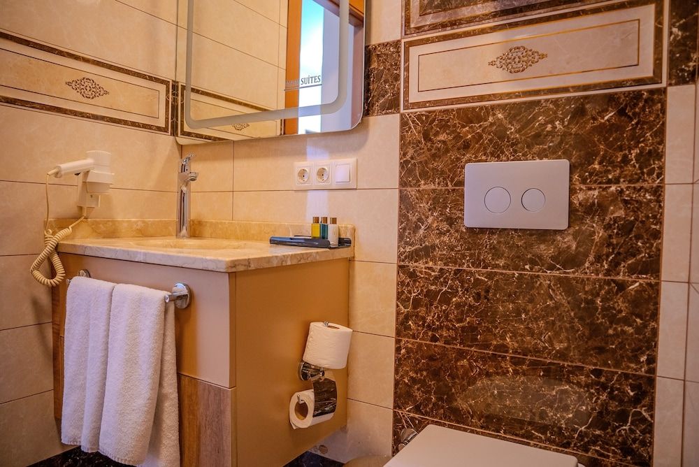 Mari Suites Hotel Standard Triple Room, Kitchenette 4