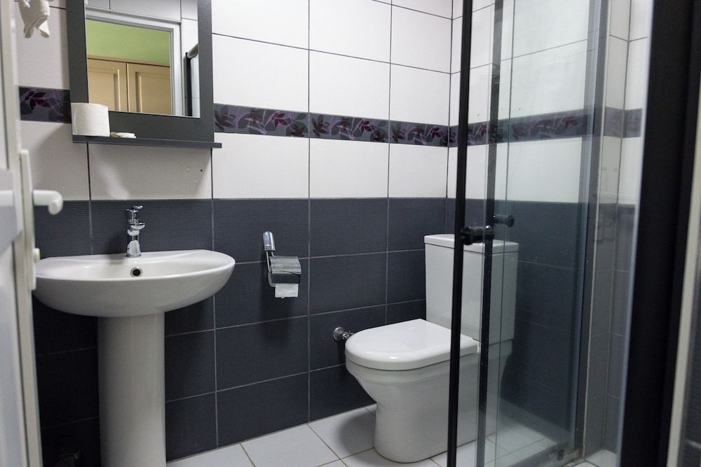 Otel 57 Economy Double Room, 1 Double or 2 Twin Beds 5