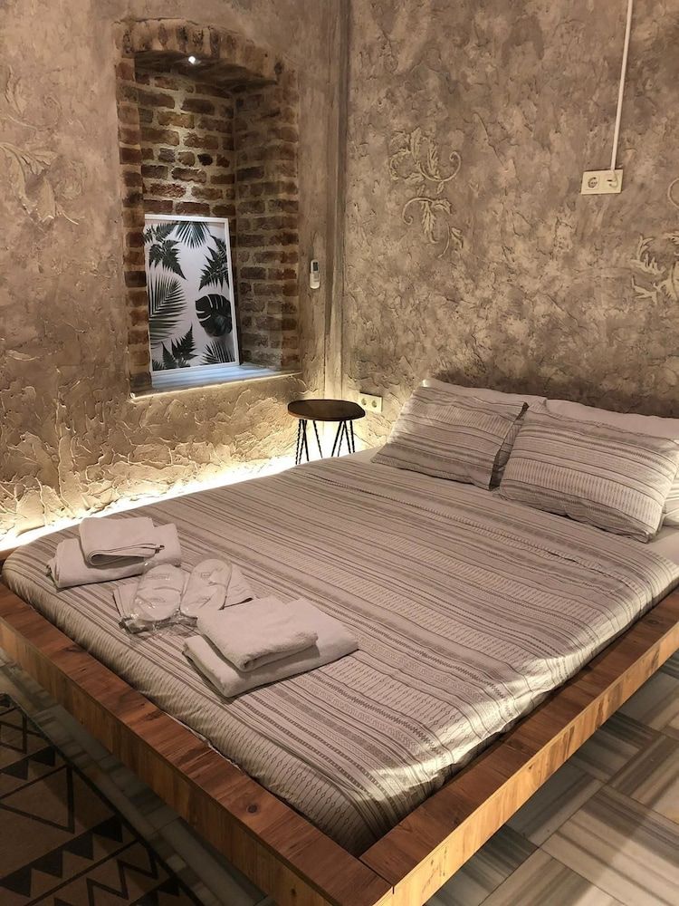 Flats Company - Mujgan Apartment Economy Double Room 2