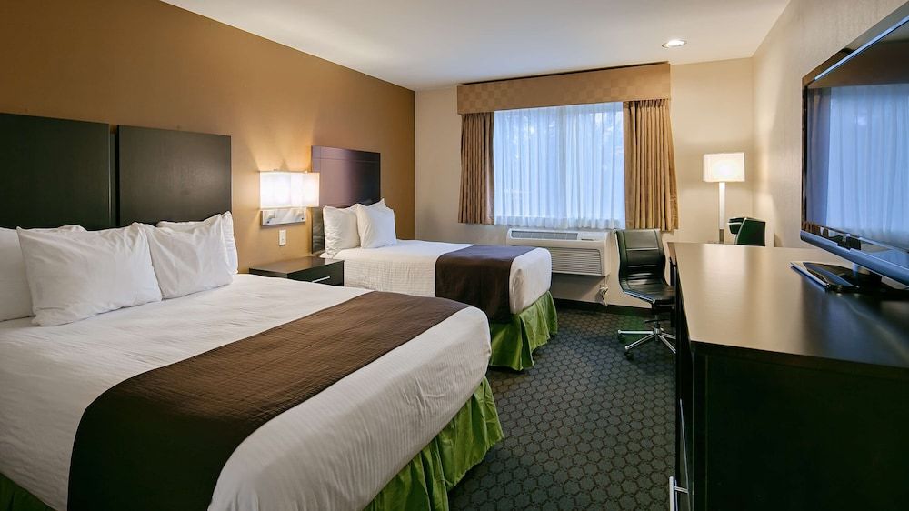 Standard Room, 2 Queen Beds, Non Smoking