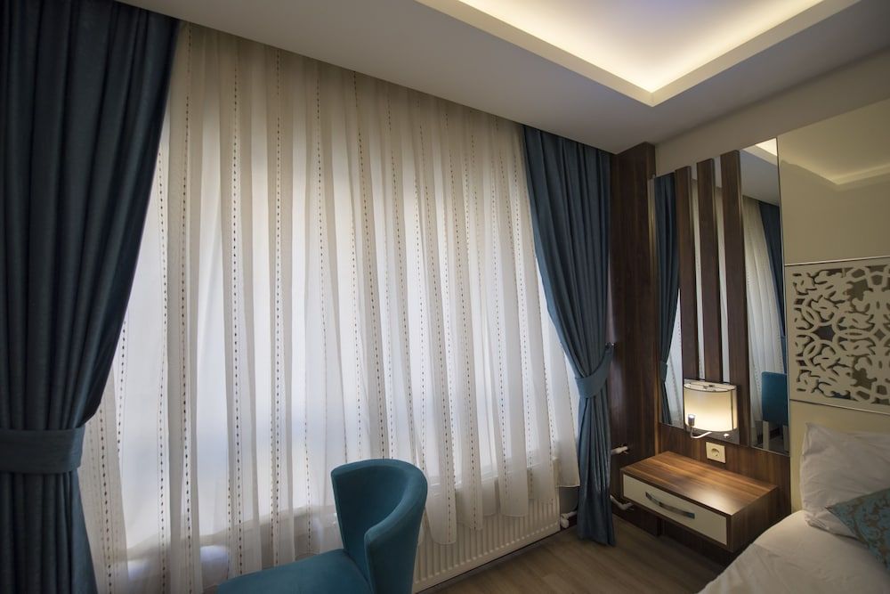 Rest Inn Hotel Standard Twin Room 9