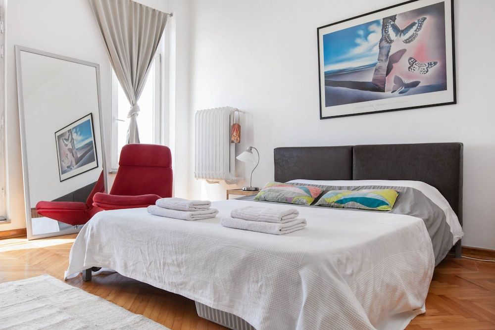 undefined Ev Apartments Cihangir 9