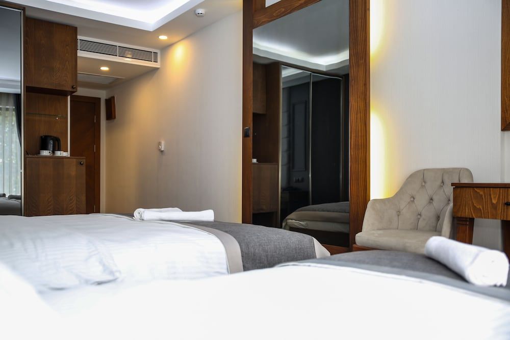 undefined New Gate Hotel 6