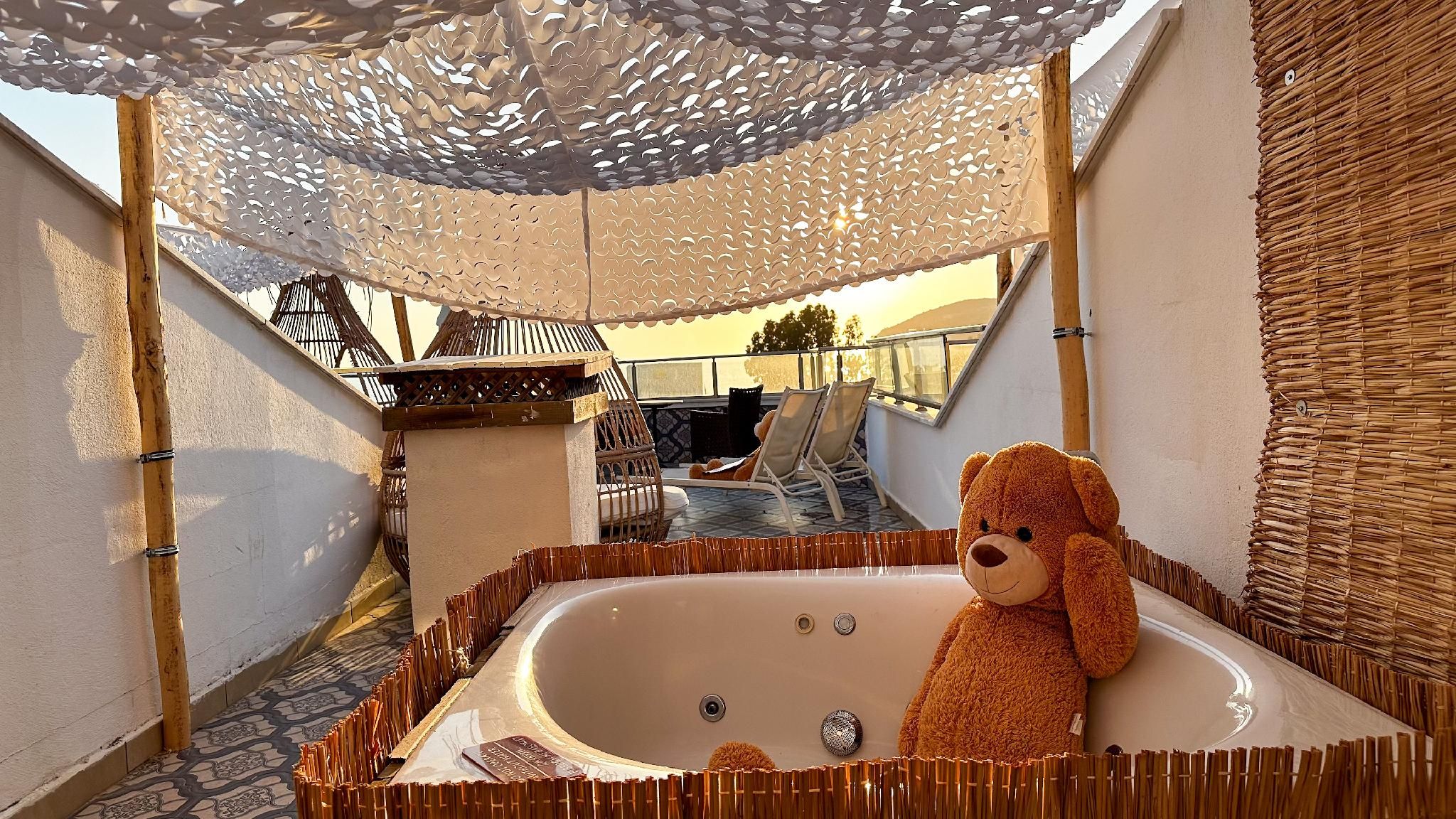 Jacuzzi Suite