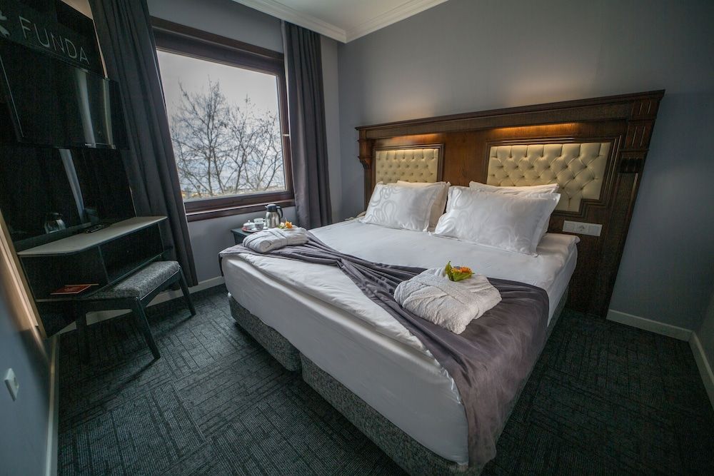 Funda Hotel City Double or Twin Room, City View 4